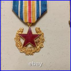 09/25 (CBR373) Diplôme + médailles ancien de la guerre 1914 1918 armée française