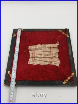 2.4/05/2025(REF24085) Superbe cadre avec anciennes médailles dont ST Helene