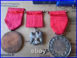 2 DECORATIONS 93 R. I. EN ARGENT. 1869. +1 VETERAN DU 1er empire EN BRONZE