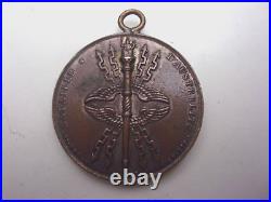 Ancienne Médaille PORTABLE NAPOLEON bataille d'Austerlitz BRONZE SIGNéE L. JALEY