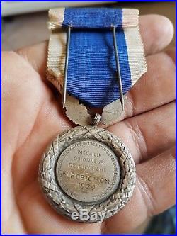 Ancienne Médaille d'honneur de lHygiène, classe argent attribue par roty