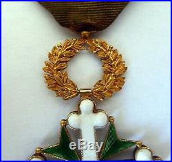 Ancienne medaille or massif 18 carats Ordre des Saints Maurice et Lazare