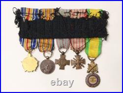 Ancienne série de 10 Médailles miniatures réductions dont deux broches militaire