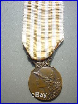 B1 Rare médaille commémorative 14 18 modèle CHARLES french medal FRANCE