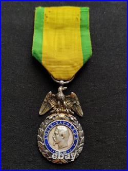 BELLE MÉDAILLE MILITAIRE NAPOLÉON III SECOND EMPIRE 19e XIXe SIÈCLE 2ème TYPE