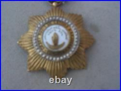 Belle medaille ordre de l'etoile d'anjou comores