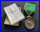 Boite-D-origine-Medaille-De-Sainte-helene-1857-Rare-Relique-Empire-Napoleon-01-qn