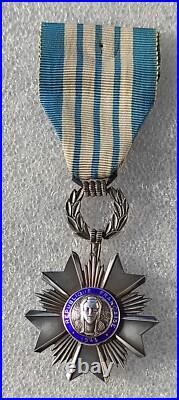 CROIX CHEVALIER ORDRE DU MERITE ARTISANAL EN ARGENT medaille