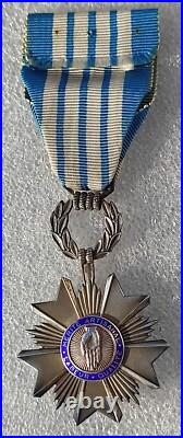 CROIX CHEVALIER ORDRE DU MERITE ARTISANAL EN ARGENT medaille