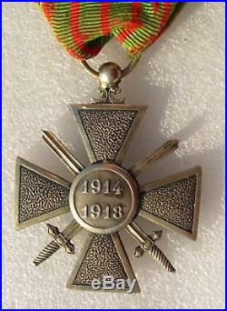 CROIX DE GUERRE 1914-1918 EN ARGENT avec 9 citations medaille WW1