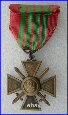 CROIX DE GUERRE 1939-1940 VARIETE avec BELIERE à ANNEAU medaille WWII 1 étoile