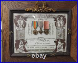 Cadre avec médailles militaires de la guerre 14/18