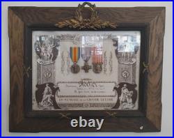 Cadre avec médailles militaires de la guerre 14/18