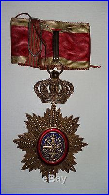 Commandeur de l'Ordre Royal du Cambodge. Bronze doré. Arthus Bertrand