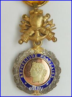 Decom 031 Medaille Militaire Iii° Republique Modele Dit Des Generaux