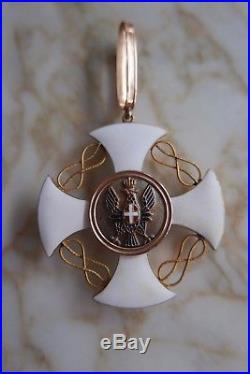 Décoration Médaille Ordre De La Couronne D'italie En Or