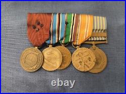 Ensemble Insigne Et Médailles Militaire