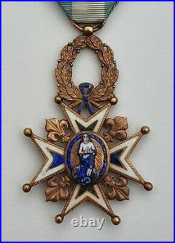Espagne Ordre de Charles III, croix de chevalier en or, dans son écrin