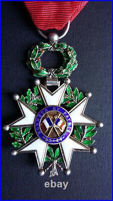 Etoile de chevalier de la Légion d'Honneur. IVè République. Fabrication de luxe