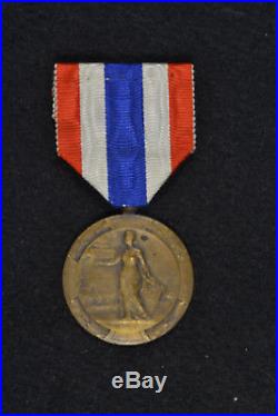 Exceptionnelle Médaille de la Solidatité du Panama 14-18 3ème classe