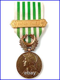 F3S (REF7308) Belle médaille militaire des Dardannelles avec sa barrette 14/18