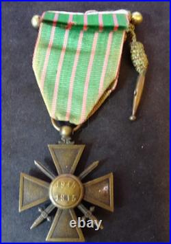 FRANCE. CROIX DE GUERRE 1914 1915. Avec fourragére, etoiles, palme