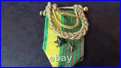FRANCE. CROIX DE GUERRE 1914 1918. Avec fourragére et etoiles. Bronze