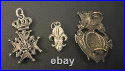 France Ensemble de 3 insignes, lys, médaille
