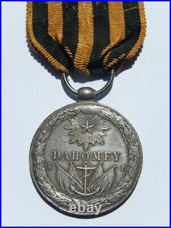 G11Ju Médaille coloniale campagne du DAHOMEY bélière olive french medal