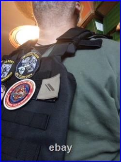 Gilet Pare Balles, état comme neuve avec 2 plaquesNIJ3A, couleur Noir