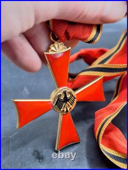 Grand ordre du mérite RFA Allemagne collier croix de chevalier distinction émail