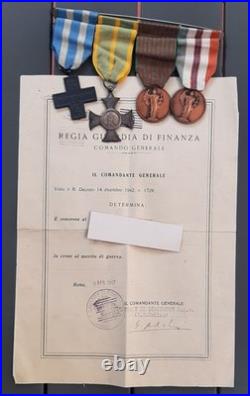 Grouping Italie WW2 Placard 4 Médailles Guerre 1940-1945 Merito Guerra ORIGINAL