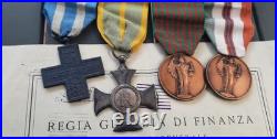 Grouping Italie WW2 Placard 4 Médailles Guerre 1940-1945 Merito Guerra ORIGINAL