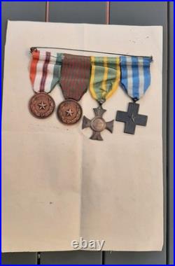 Grouping Italie WW2 Placard 4 Médailles Guerre 1940-1945 Merito Guerra ORIGINAL