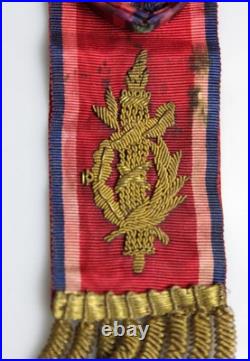 IIe REPUBLIQUE RARE INSIGNE DE REPRESENTANT A L'ASSEMBLEE 1848