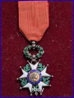 Inédite Légion D'honneur Bijoutier Bombée À Filets IIIe République Belle
