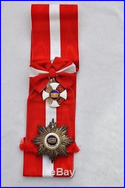 Italie Ensemble de Grand Croix de l'ordre de la Couronne d'Italie