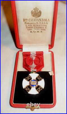 Italie Médaille De L'ordre National De La Couronne Or 18 Carats Et Écrin Cuir