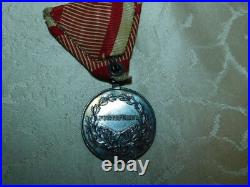 Kuk Médaille De Courage En Argent Autriche! Fabricant Kautsch