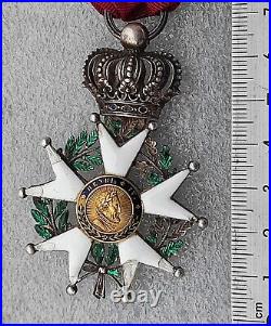 LEGION D'HONNEUR MONARCHIE DE JUILLET 1830-1848 en l'état medaille ordre
