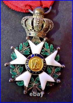 LÉGION D'HONNEUR SECOND EMPIRE. 45 X 30 Cm. ARGENT ET OR
