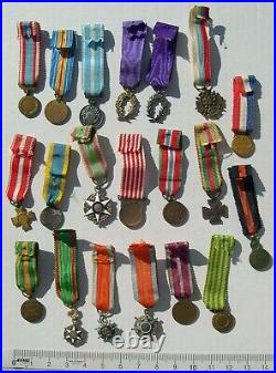 LOT 20 MEDAILLES MILITAIRES ET CIVILES EN REDUCTION miniatures