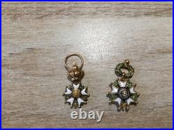 LOT DE 2 LEGION D HONNEUR RÉDUCTION EN OR. 4,13 grammes