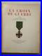 La-Croix-de-Guerre-par-un-groupe-d-anciens-Combattants-decores-Quillet-1941-01-qzyp
