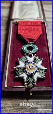 Légion D'honneur Militaire Dans Sa Boite D'origine