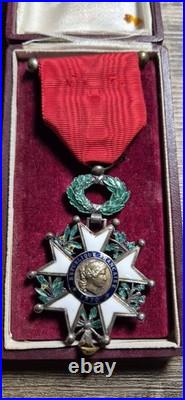 Légion D'honneur Militaire Dans Sa Boite D'origine