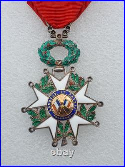 Légion d'Honneur chevalier, argent centres en or, brillants dans les pointes