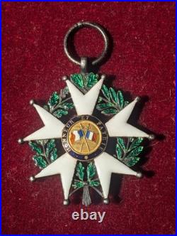 Légion d'honneur Henri IV Monarchie Juillet variante République 1848 centre OR