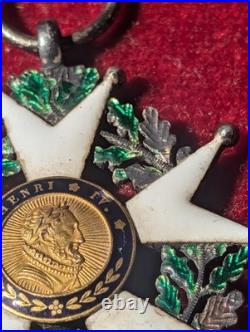 Légion d'honneur Henri IV Monarchie Juillet variante République 1848 centre OR