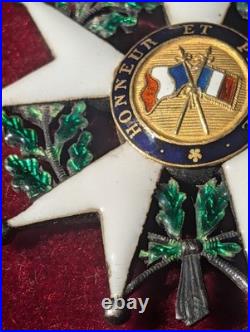 Légion d'honneur Henri IV Monarchie Juillet variante République 1848 centre OR